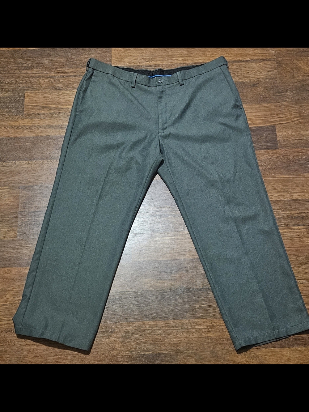HAGGAR mens dress pants SIZE 42x28 COLOR GREY P6D